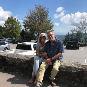 Meet your Posher, Leslie